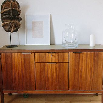 Sideboard.